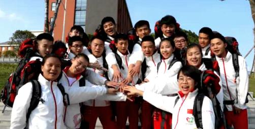 中国17名支援缅甸志愿者抵达仰光正式开启服务工作