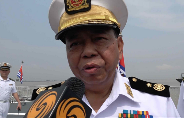中国海军远航访问编队抵缅甸展开友好访问