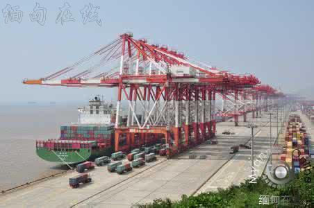 迪洛瓦港口新建27座桥吊将于2020年竣工