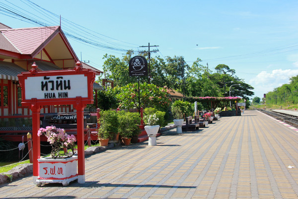 观光客赴泰国需携带足额现金 否则或被拒绝入境