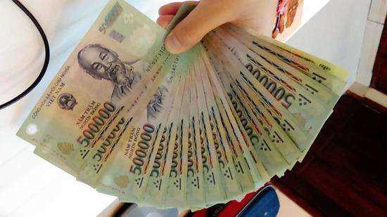 越南统计局：今年前7个月220万中国人赴越旅游 同比猛增51%