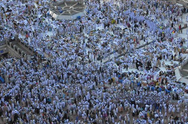 全球200万穆斯林云集麦加开始朝觐