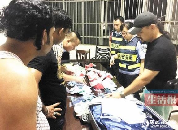 缅甸客商广西乘坐出租车 700万参展珠宝遗落