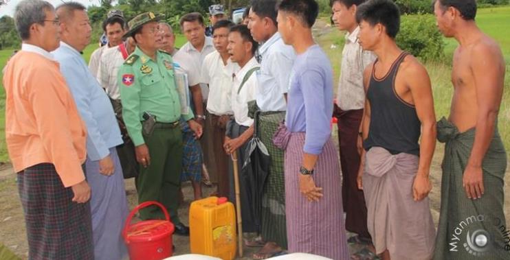 边境事务部部长耶昂到若开邦孟都地区实地考察