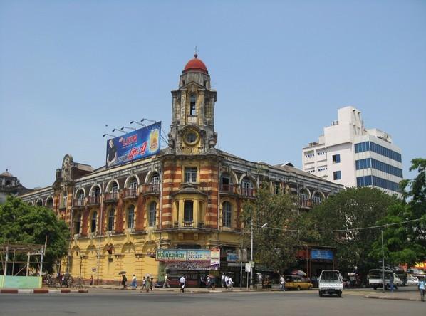 缅甸：企业须按规定招聘外国专家