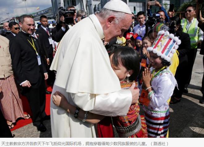 敏昂莱会见教宗方济各