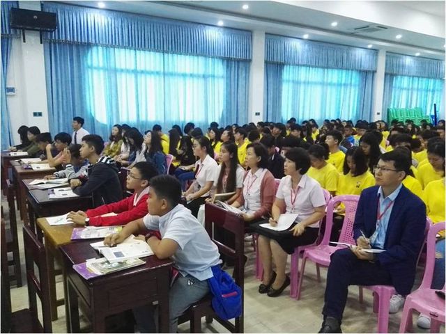 云华师范学院举行“小学课堂教学展示”活动