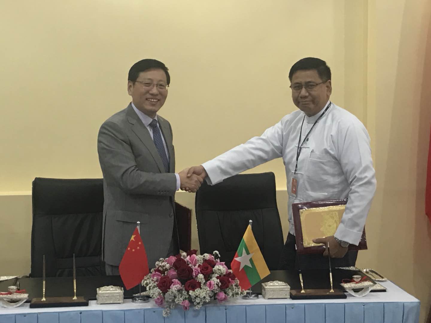 缅中签署澜湄合作专项基金项目合作协议