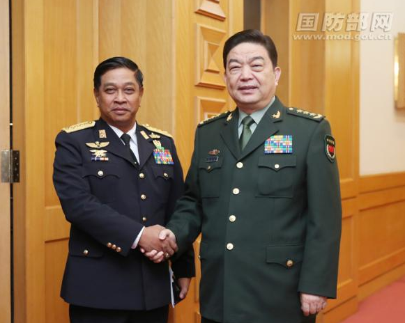 缅甸海军司令丁昂山访问中国