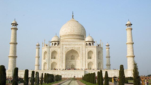 印度泰姬陵拟限客 每日最多接待4万人