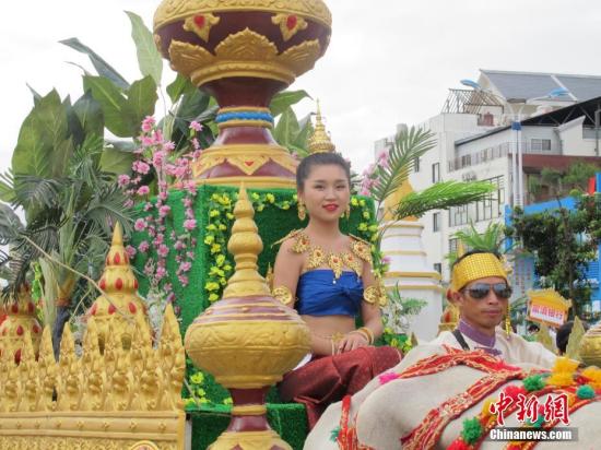 瑞丽中缅边境一日游持续升温 半年突破2万人次