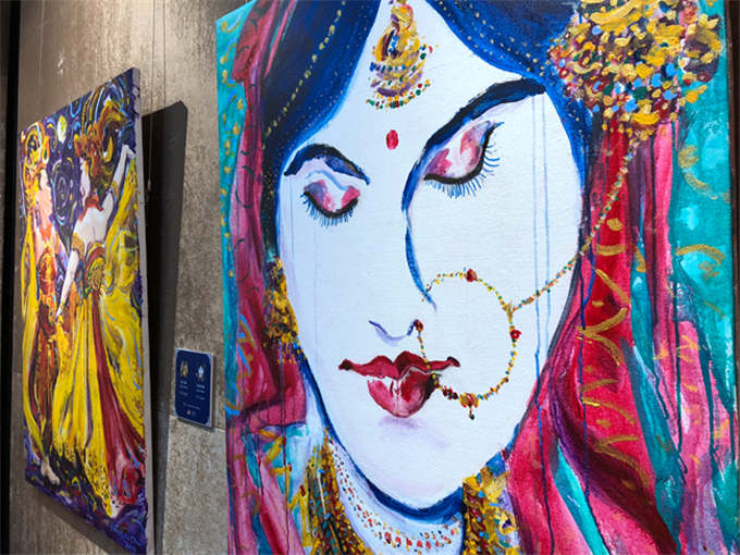 马越泰缅四国女画家画展在中华门瓮城举办