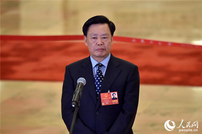 朱有勇：中缅边境为何环境好特贫困？缺技术缺产业