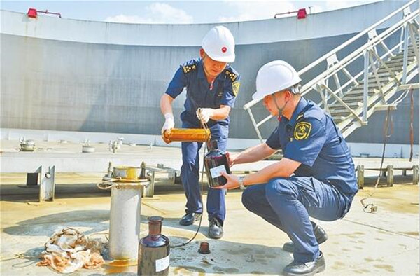 中缅油气管道入境第一站瑞丽口岸——这里安静而忙碌