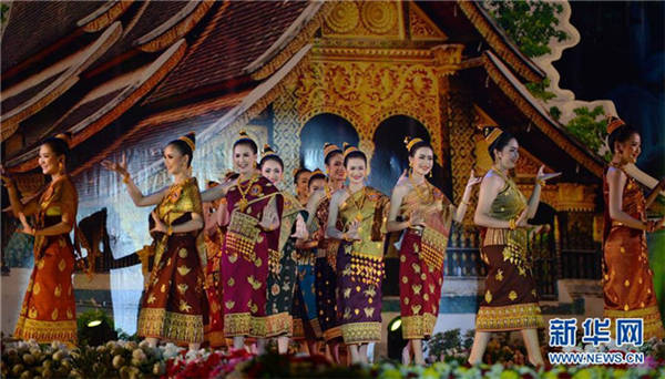 老挝琅勃拉邦举行“2018宋干小姐”评选