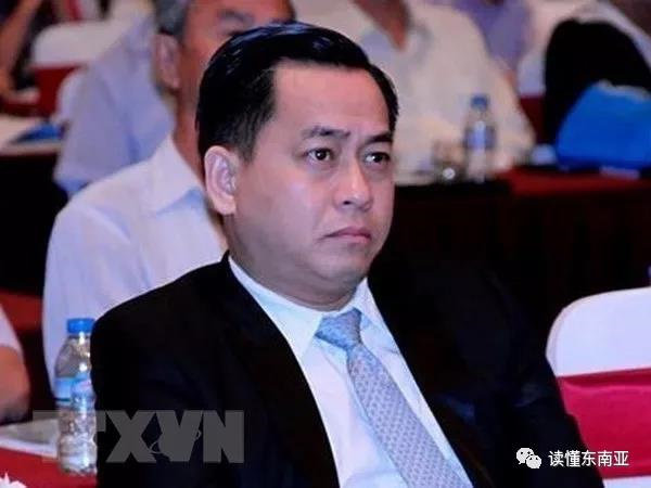 越南商人潘文英武“故意泄露国家机密资料”案：起诉7名被告