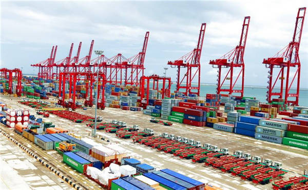 从科伦坡港到汉班托塔港——中国青年助力斯里兰卡港口发展
