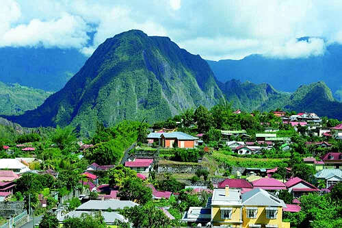 初游留尼汪岛（张新民 ）