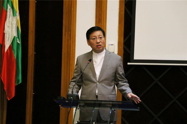 中国大使馆资助缅甸和平委员会救助缅北克钦邦因武装冲突流离失所民众