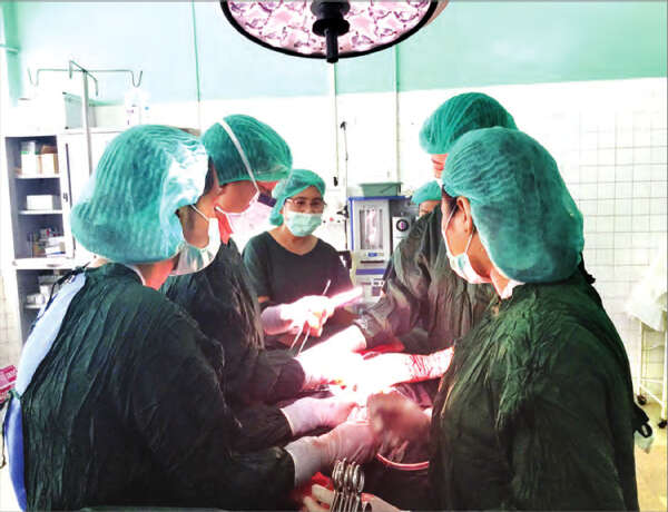 缅甸医学第一例试管婴儿成功出世