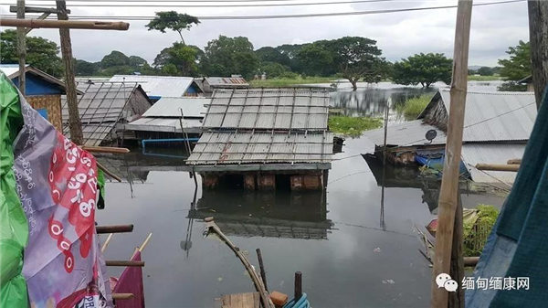 缅甸洪水超过13万人撤离 水坝有崩裂危险