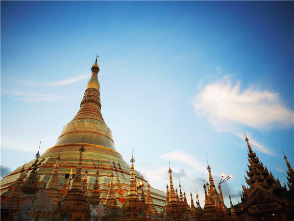 缅甸商务部长与经济发展区企业会谈