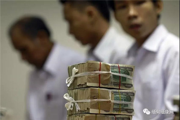 防止汇率突然波动 央行推出货币掉期交易