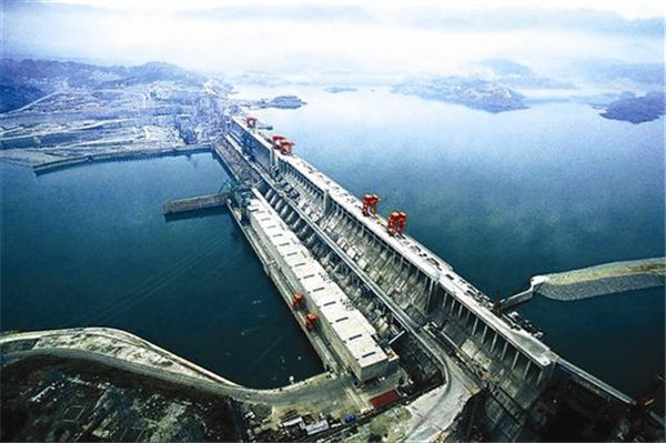 缅甸电力与能源部部长参观三峡工程