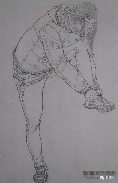 注意：人最容易踩到自己的鞋带