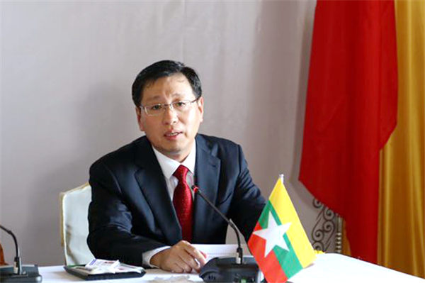 洪亮大使出席中国援助缅甸蒲甘他冰瑜佛塔修复项目换文签字仪式