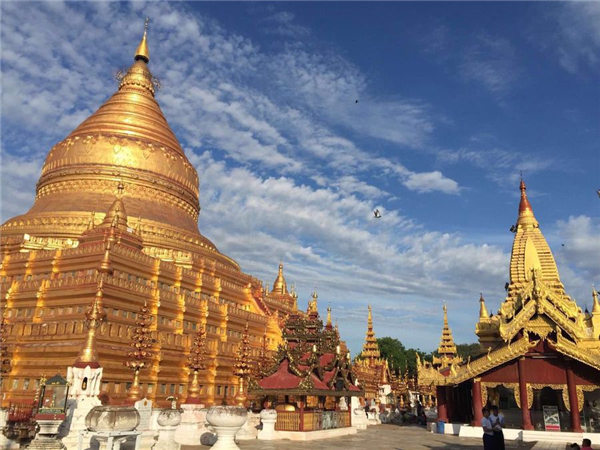 是谁把缅甸推入了中国的怀抱？