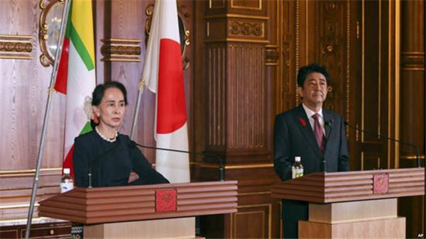 安倍晋三会见昂山素季 批评缅甸人权