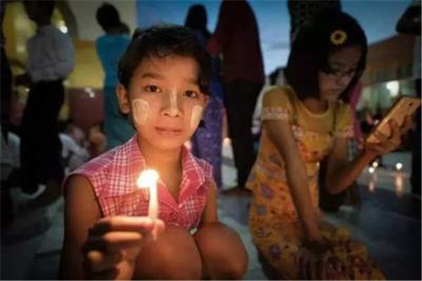 缅甸警方发布点灯节公告 部分娱乐项目被禁止