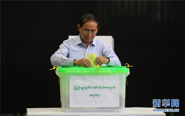 缅甸举行议会补选（图集）
