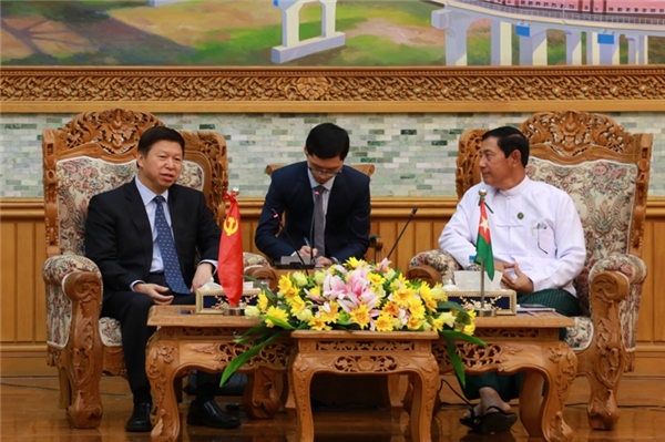 宋涛会见缅甸巩发党主席丹泰