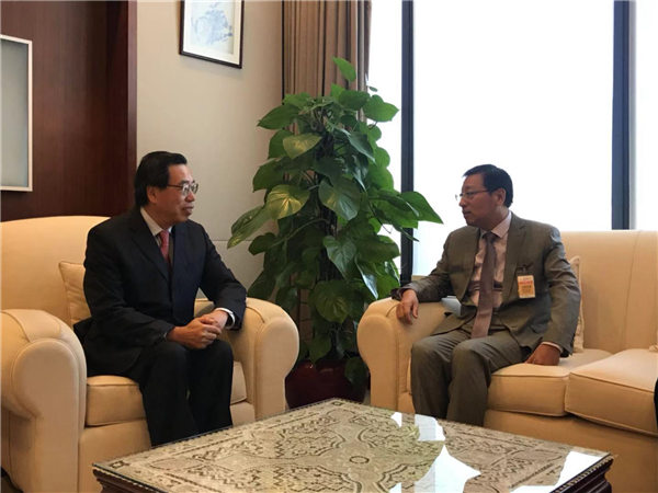 驻缅甸大使洪亮访问香港、澳门和深圳