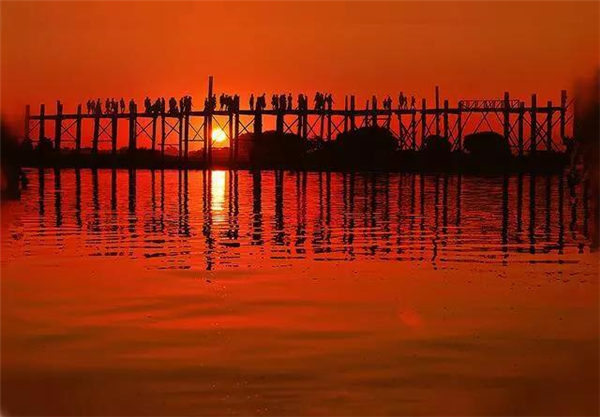 伊洛瓦底江畔神秘之旅，凭吊那些壮观的历史遗迹！