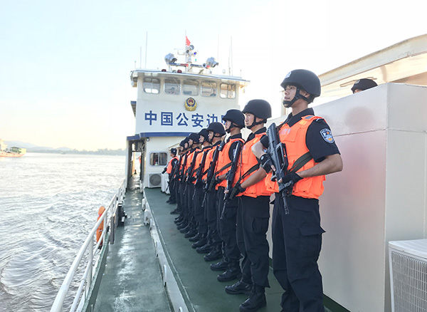 巡航金三角｜中老缅泰联合巡逻执法编队举行反恐演练