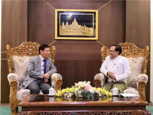 驻缅甸大使洪亮会见缅甸国际合作部部长吴觉丁