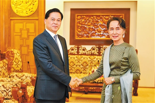 缅甸国务资政昂山素季会见云南省友好代表团