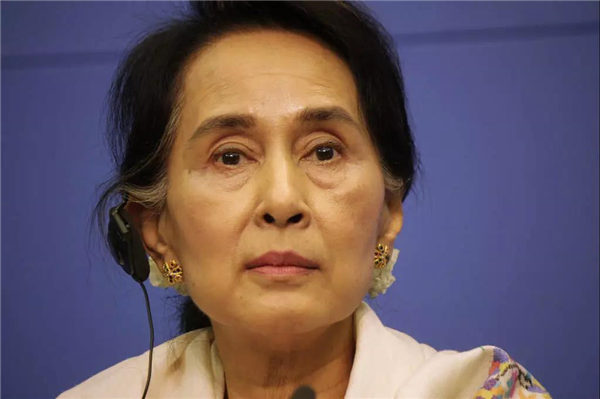 占豪评：这次是真的，缅甸要和中国一起走上“大路”！