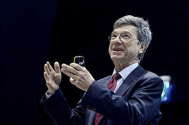 美国著名学者评孟晚舟案：因制裁抓人，请先从美国企业开始