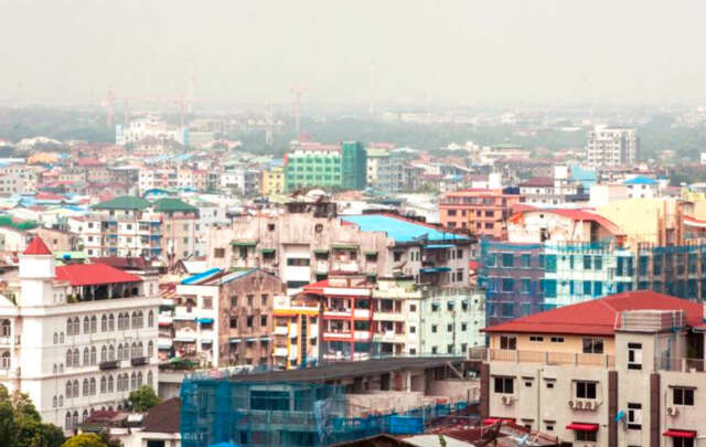 发展极不均衡的仰光市
