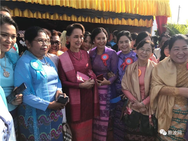 昂山素季出席弃婴保护委员会大楼奠基 曼德勒华人社团踊跃捐款