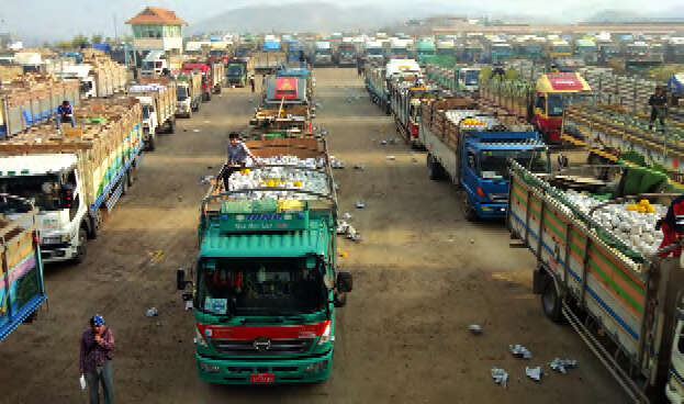 中国畹町市代表团前来缅甸境内105英里贸易区进行考察