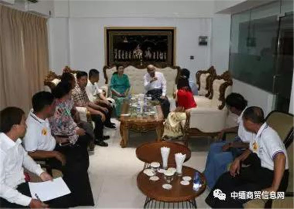 德宏州农业代表团与缅甸果蔬花卉协会座谈