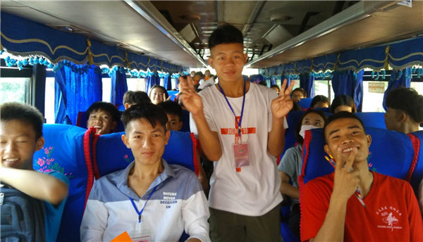 云华师范学院学生参加HSK考试