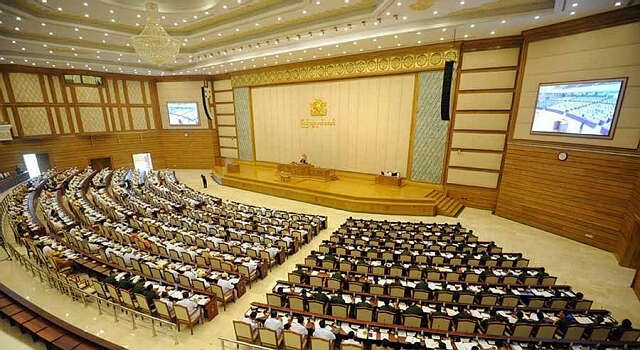 亨凯：民盟如何超越“修宪危机”