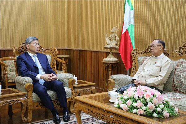 驻缅甸大使陈海拜会缅甸交通与通讯部部长丹欣貌