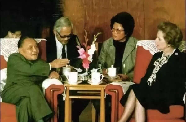 邓小平：香港如果发生动乱，中央就要干预